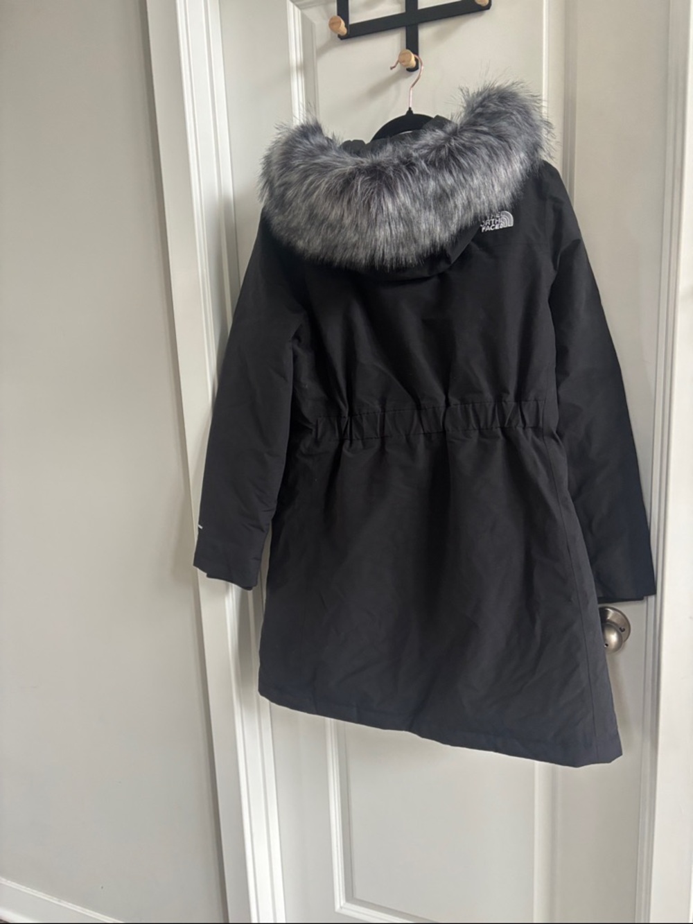 The North Face Womens Arctic Parka - Picture 6 of 16